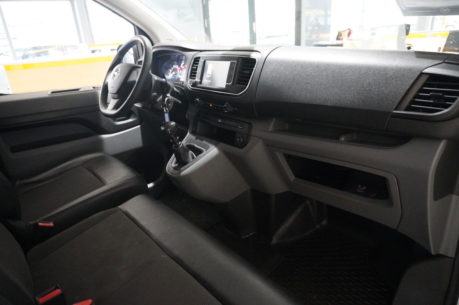 Fahrzeugabbildung Opel Vivaro Cargo 1.5D M EDITION KLIMA/DAB+/PDC/TEMP.