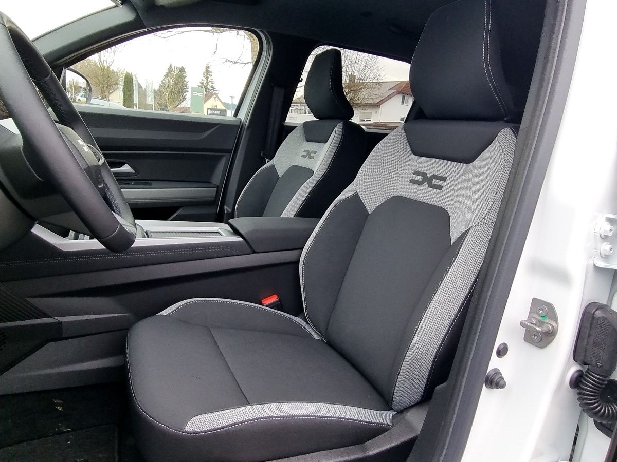 Fahrzeugabbildung Dacia Bigster Journey HYBRID 155