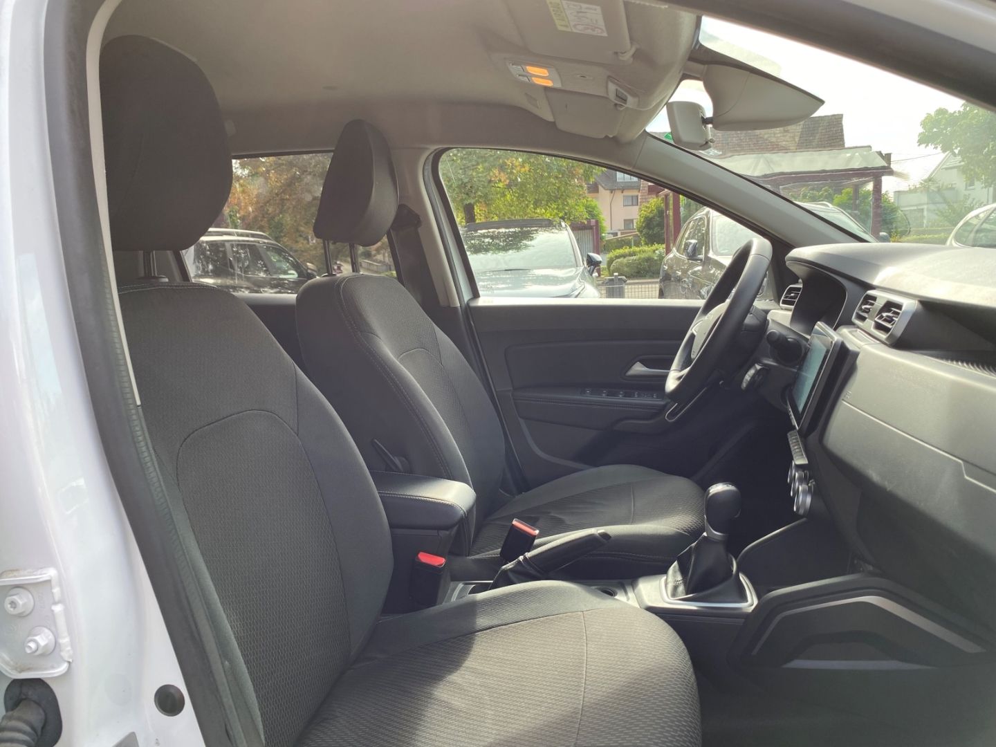 Fahrzeugabbildung Dacia Duster II Journey Navi Soundsystem Apple CarPlay
