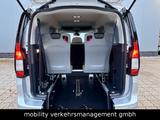Volkswagen Caddy Maxi DSG Rollstuhl Klappsitze Tragestuhl - Volkswagen Caddy mit Diesel-Antrieb: Automatik
