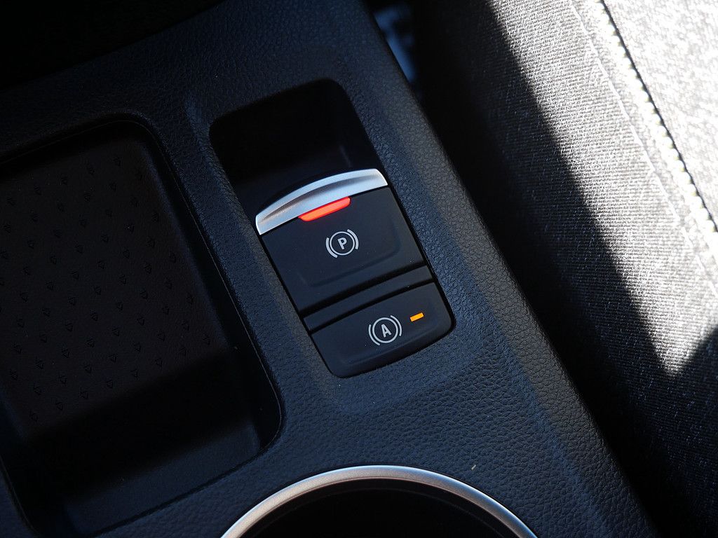Fahrzeugabbildung Renault Captur Techno TCe 140 Mild Hybrid