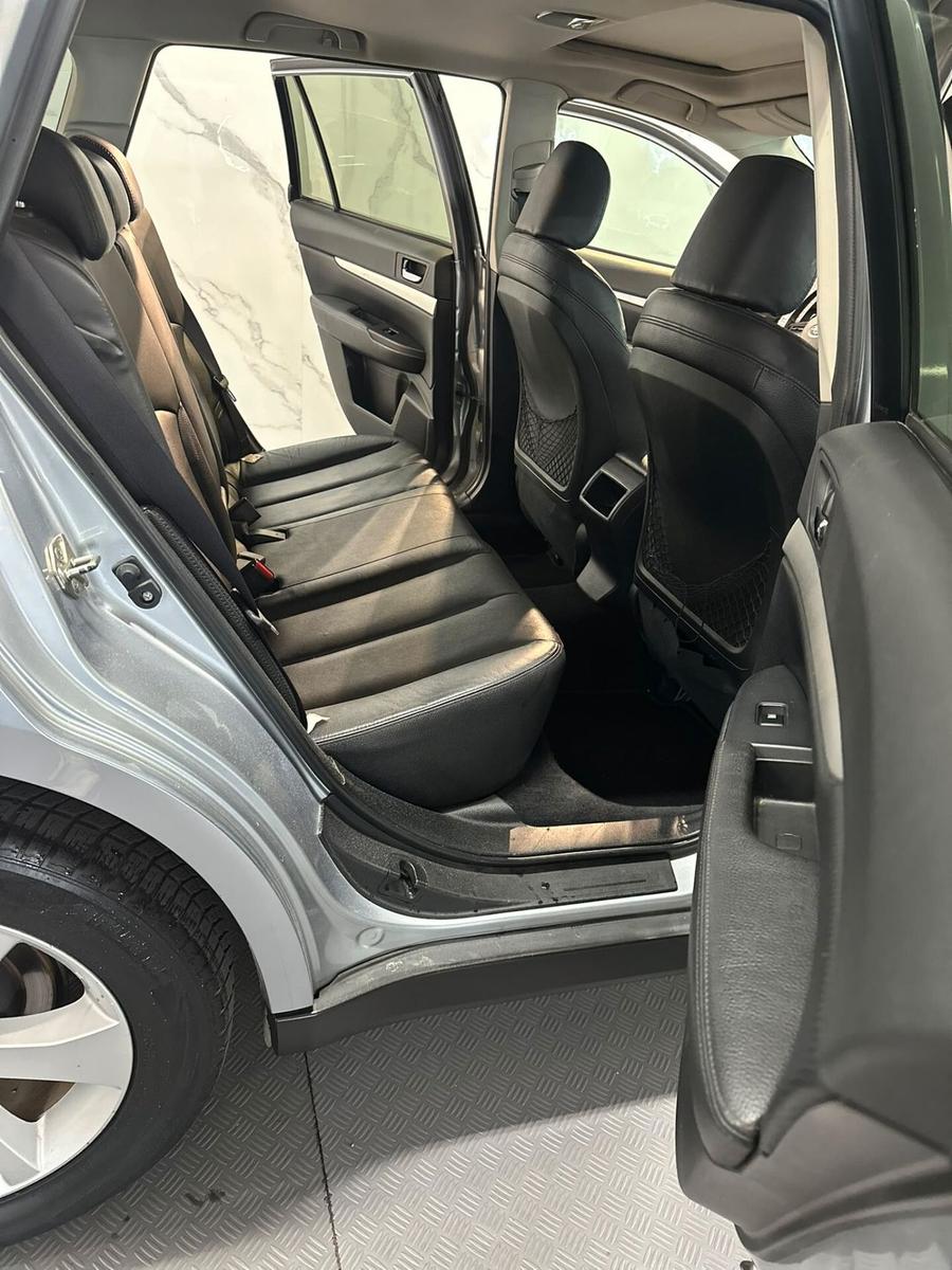 Subaru Outback 2014 — photo 9