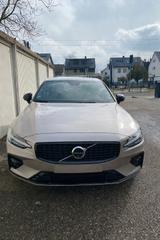 Volvo S60 B5 AWD Ultimate Dark  - Volvo S60: Ultimate Dark