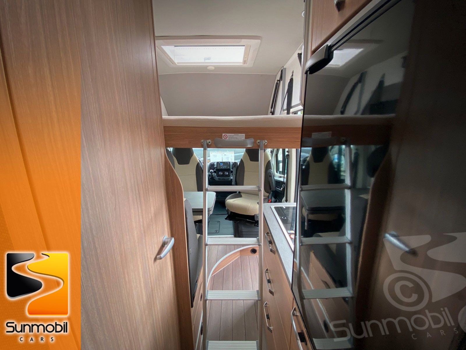 Fahrzeugabbildung Weinsberg CaraBus 600 DQ 140 PS Navi RFK