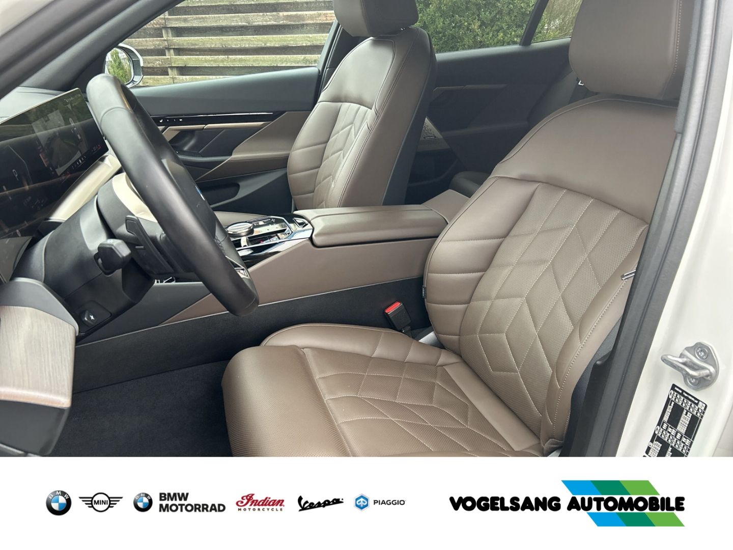 Fahrzeugabbildung BMW 520 d xDriveTouring,M Sport,Standheizung,HeadUp,