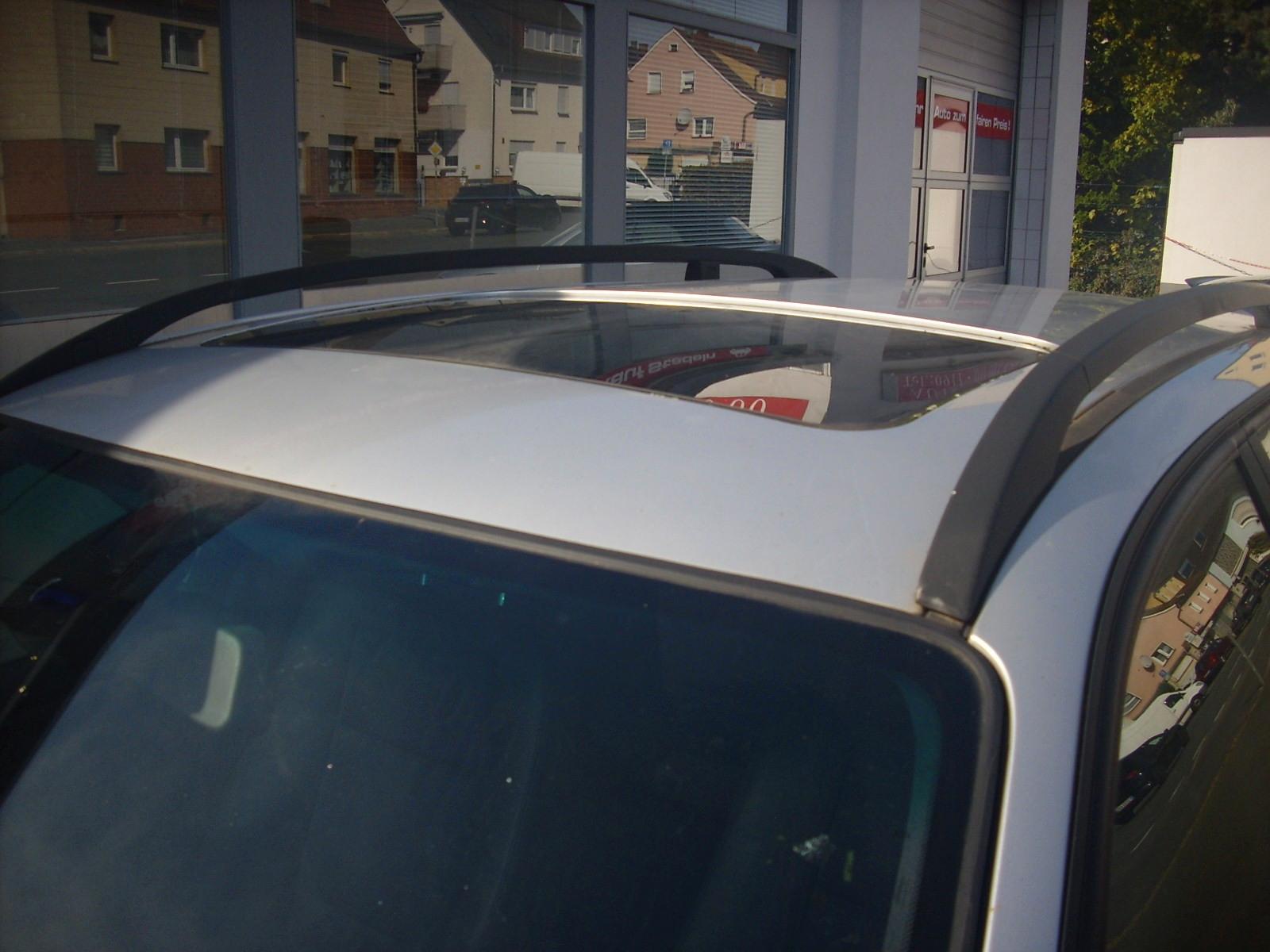 BMW 318 2004 — photo 23