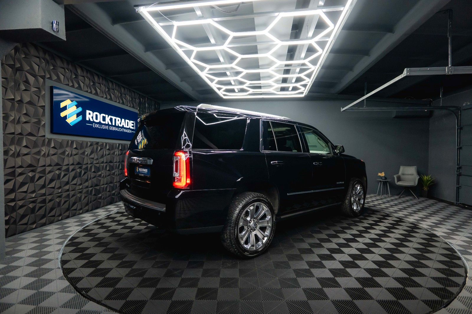 Fahrzeugabbildung GMC Yukon 6.2 V8 DENALI 4x4 LED *Unfallfrei*TV*ACC*