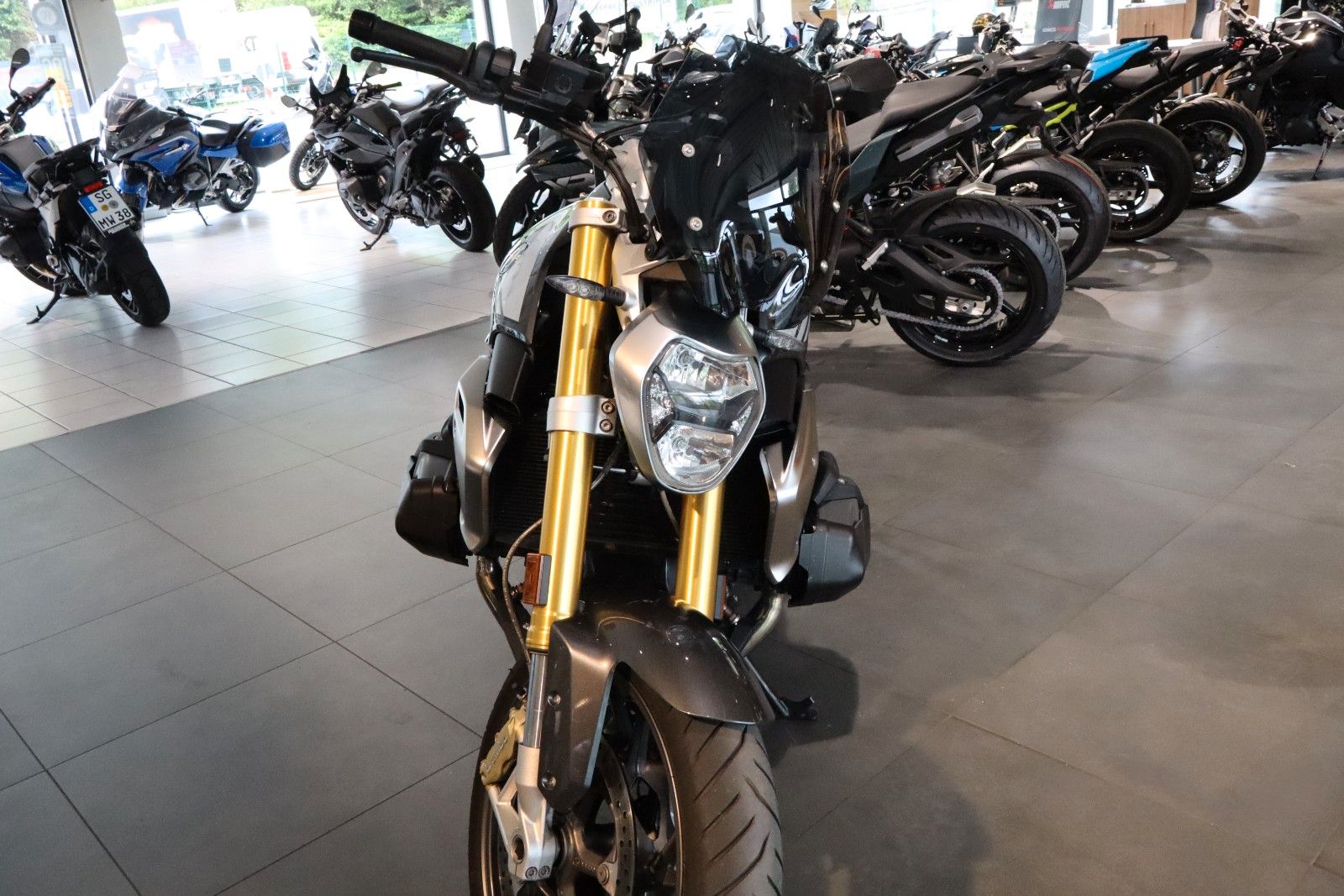Fahrzeugabbildung BMW R1250R Style Exclusive
