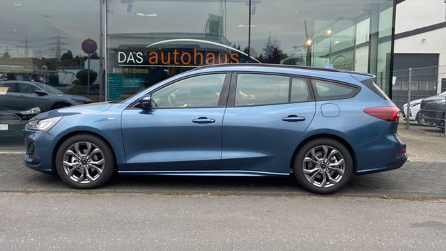 Fahrzeugabbildung Ford Focus Turnier 1.0EB 155PS ST-Line NAVI , LED