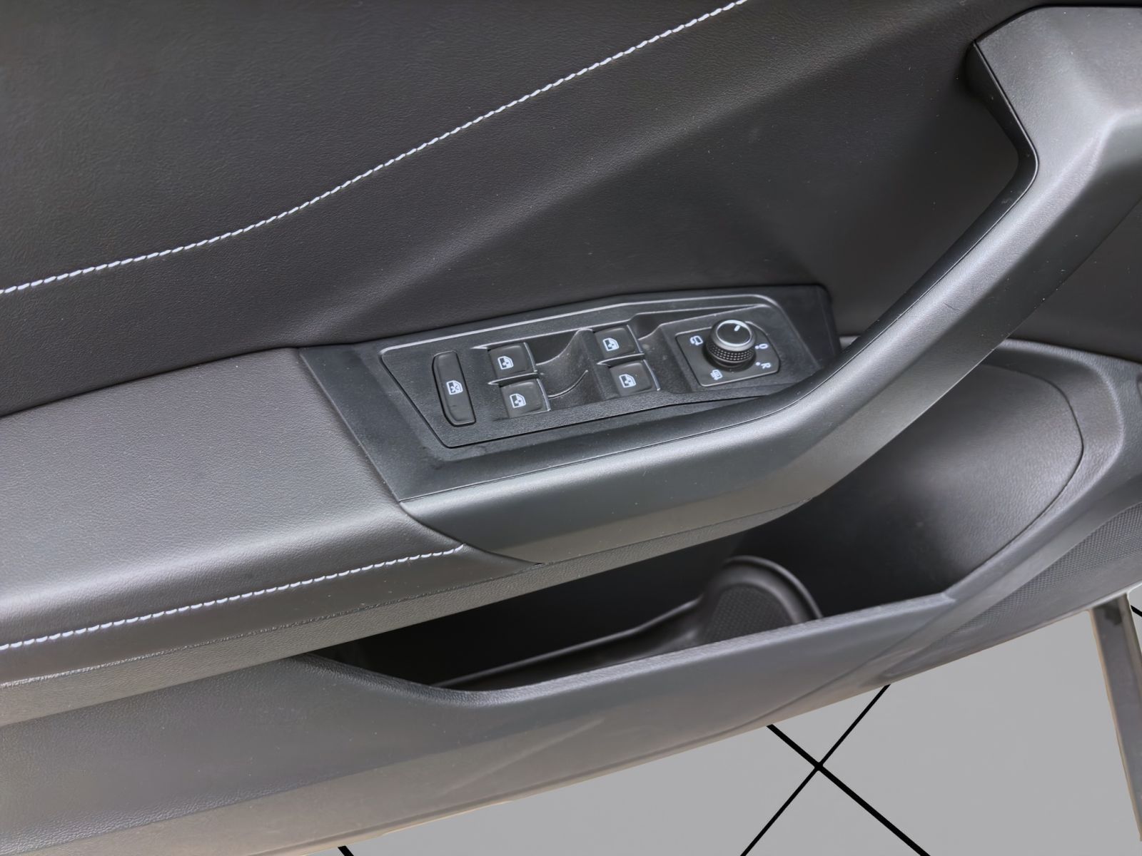 Volkswagen T-Roc - Bild 10