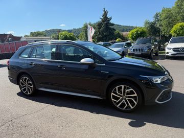 Volkswagen Golf VIII Variant Alltrack 4Motion+AHK+LED+Navi+