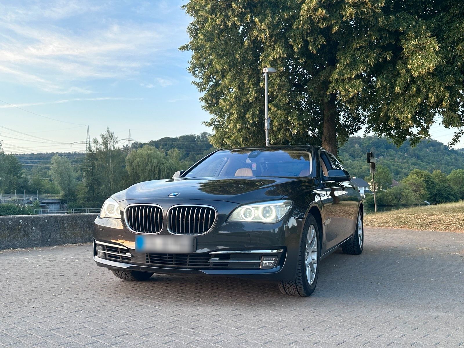 BMW BMW 750D xDrive 381ps Euro6