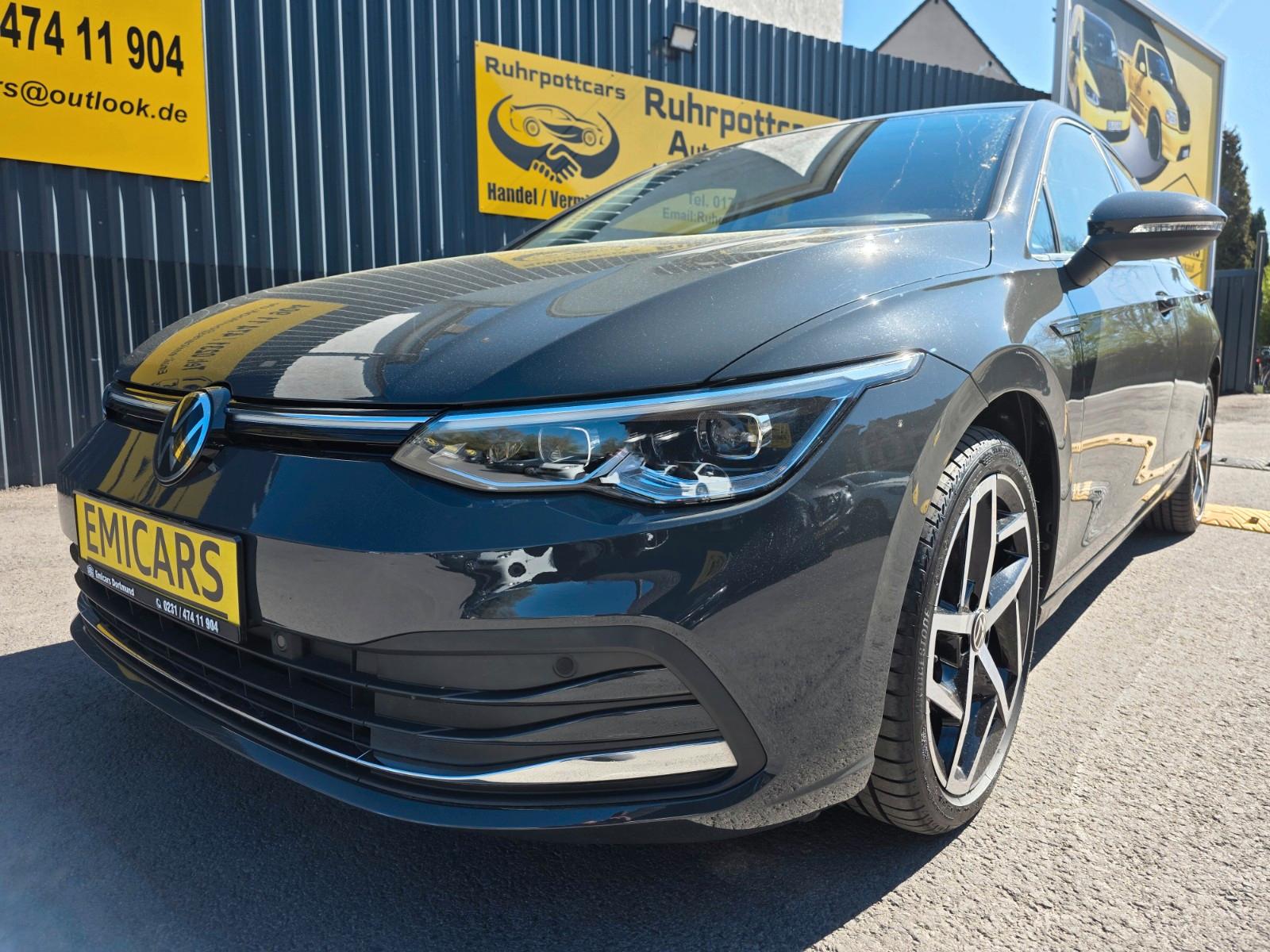 Volkswagen Golf VIII STYLE NAVI SPORT DAB ALU CAM PDC