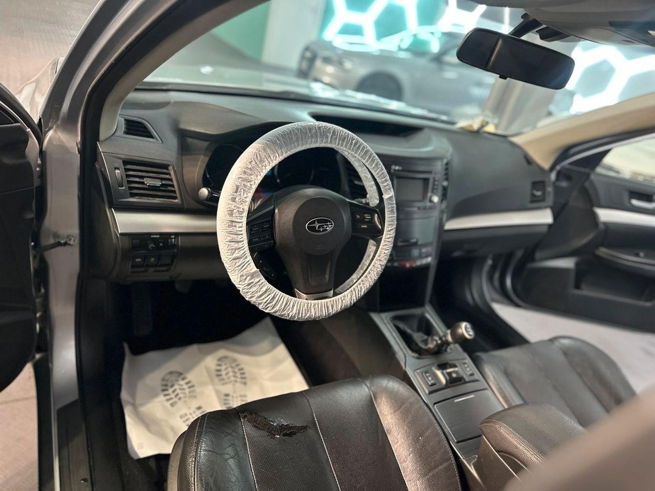 Subaru Outback 2014 — photo 14