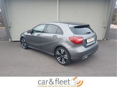 Fahrzeugabbildung Mercedes-Benz A 200d Urban Navi LED SiHz PDC RFK Tempo ePano
