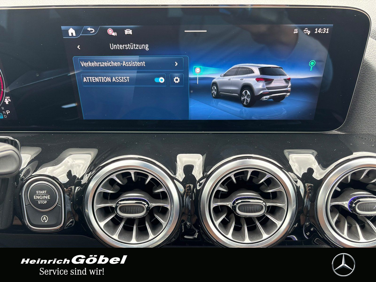 Fahrzeugabbildung Mercedes-Benz GLA 220 d 4M AMG*PANO*AHK*DISTRONIC*360°K*20ZOLL