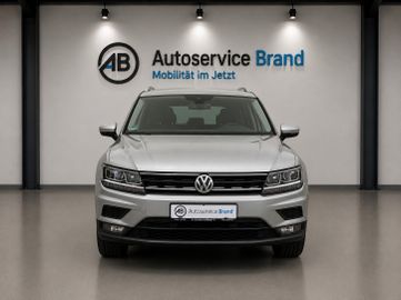 Volkswagen Tiguan - 2
