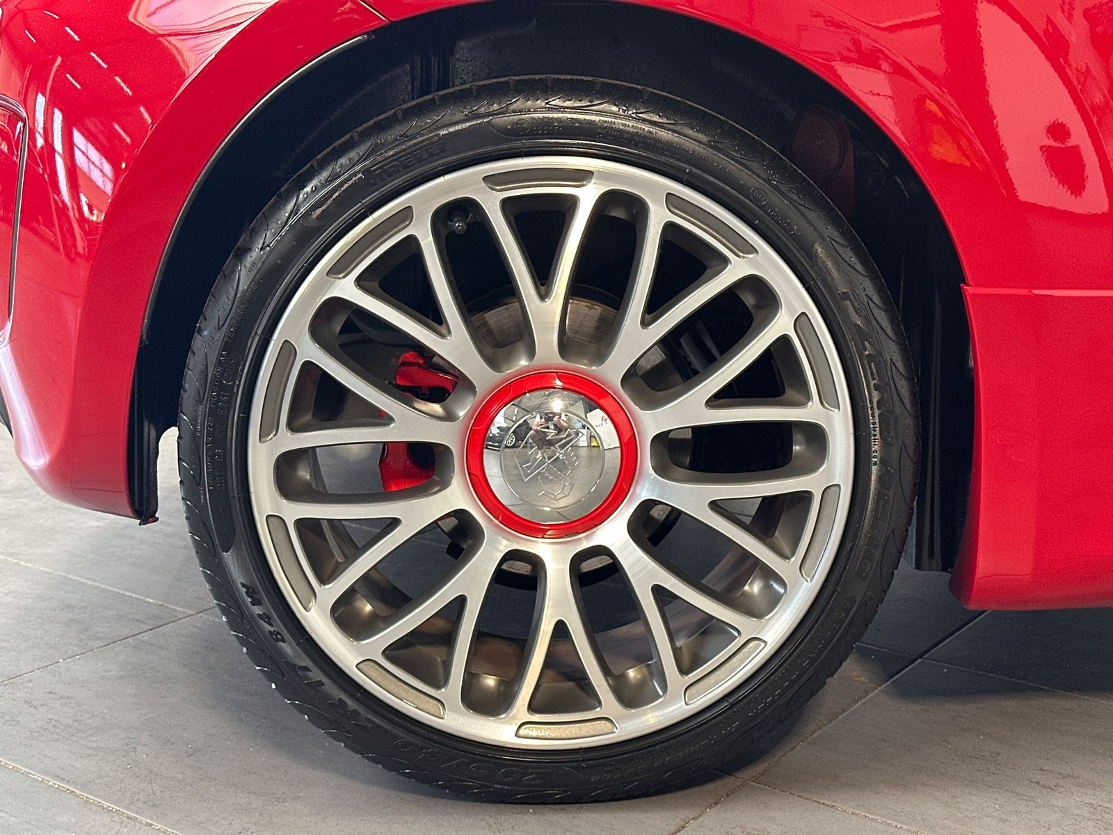Fahrzeugabbildung Fiat 500 Abarth 1.4 T 500 Pandemonio 17ZO+BLUETOOTH