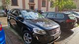 Volvo XC60 D4 Momentum mit schwenkbarer AHK  - Volvo Gebrauchtwagen in Würzburg