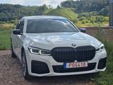 BMW 740Li LCI  - weiße BMW 740
