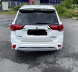 Mitsubishi Outlander 2.4 MIVEC PLUG-IN HYBRID 4WD Top Navi - Mitsubishi: Plug In