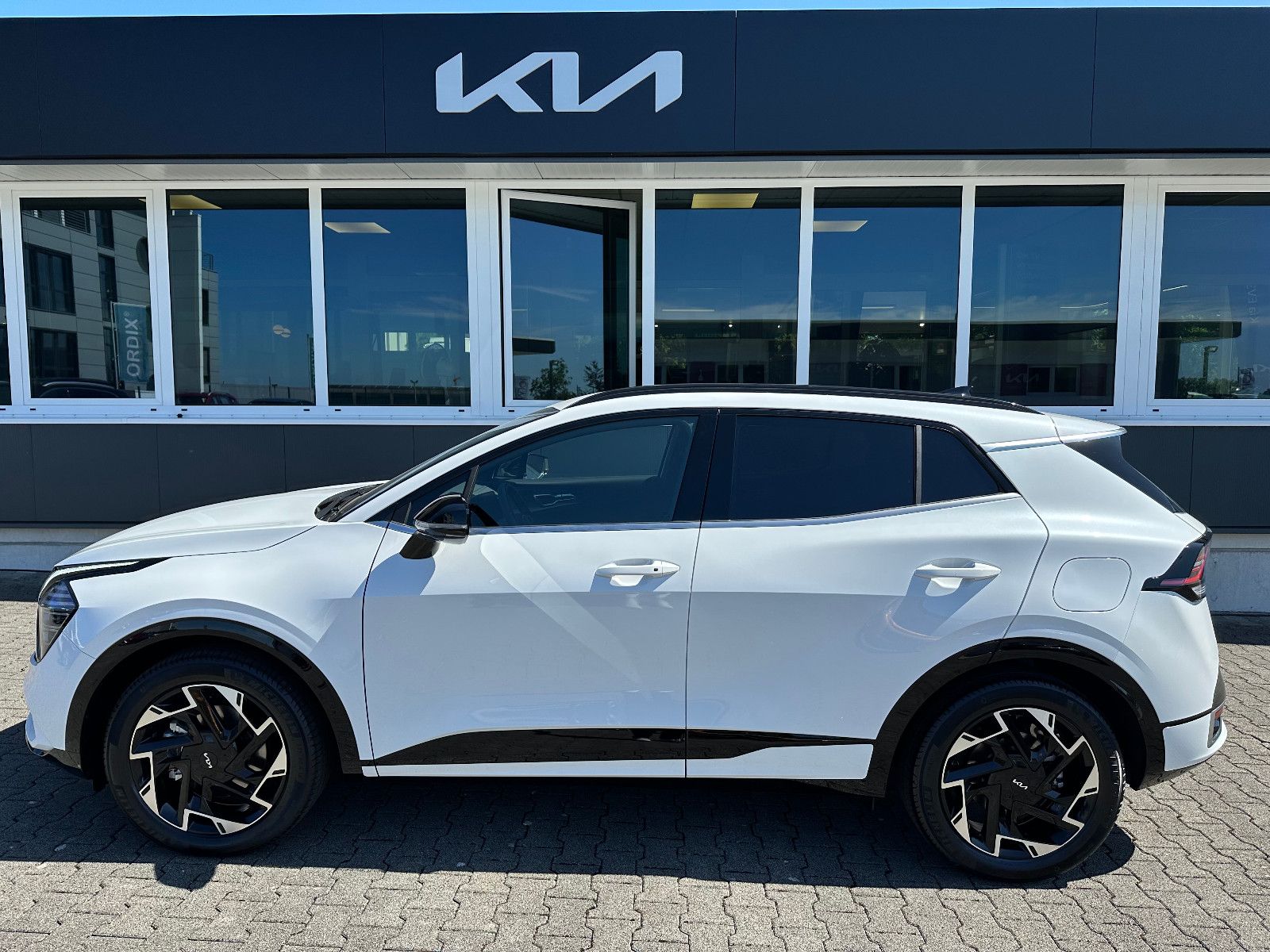 Fahrzeugabbildung Kia Sportage 1.6 T-GDI PHEV GT-line STD
