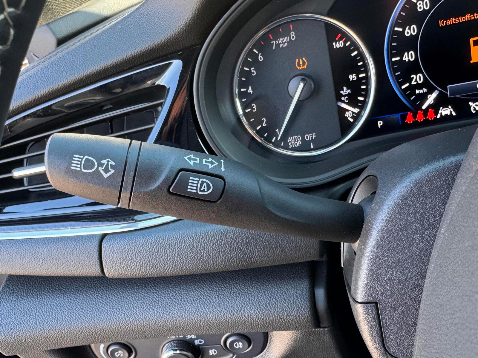 Opel Insignia Sports Tourer 2.0T Elegance Automatik, миниатюра 22