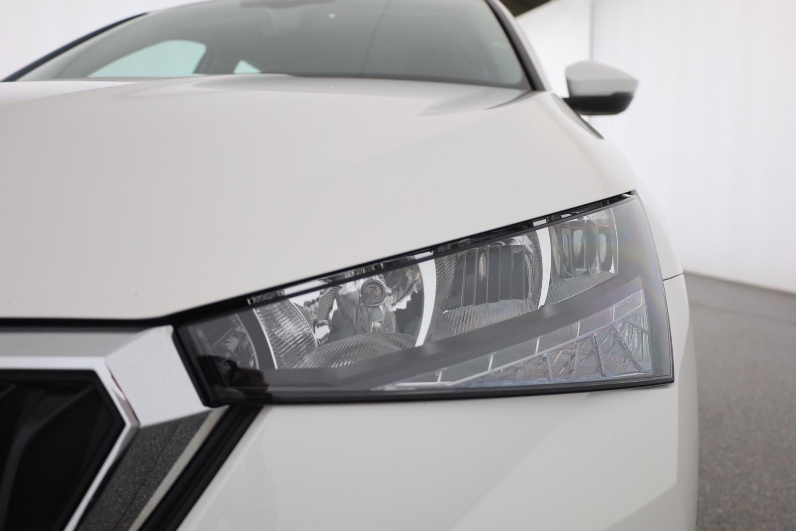 Skoda Scala 1.0 TSI DSG LED Kamera Sitzheizung DAB
