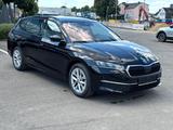 Skoda Octavia Combi 2.0 TDI DSG  Selection Navi|virt.C - Skoda Octavia Selection mit Diesel-Antrieb