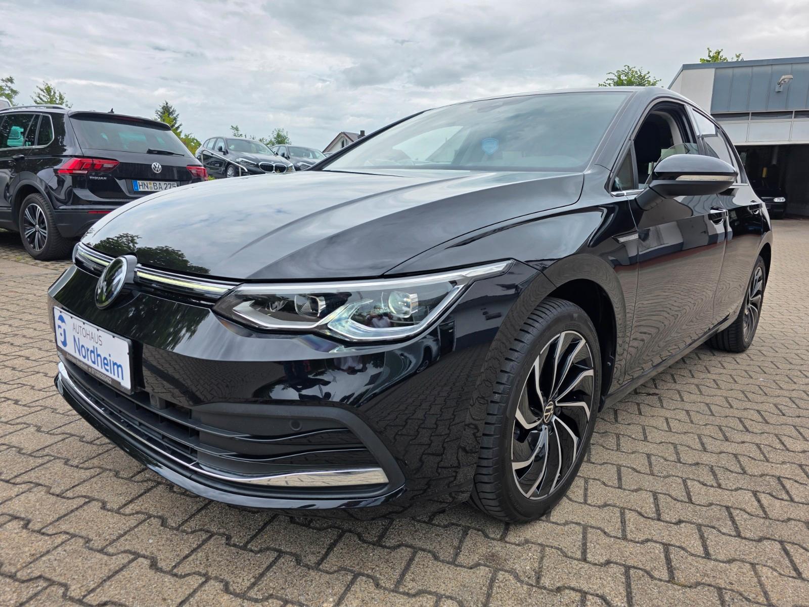 Volkswagen Golf VIII 1.5 eTSI Lim. Style DSG/ACC/Leder/LED