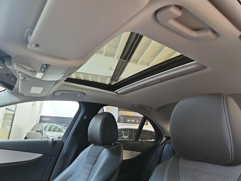 Fahrzeugabbildung Mercedes-Benz E 200 Avantg. Navi LED SHZ Schiebedach KAM DAB