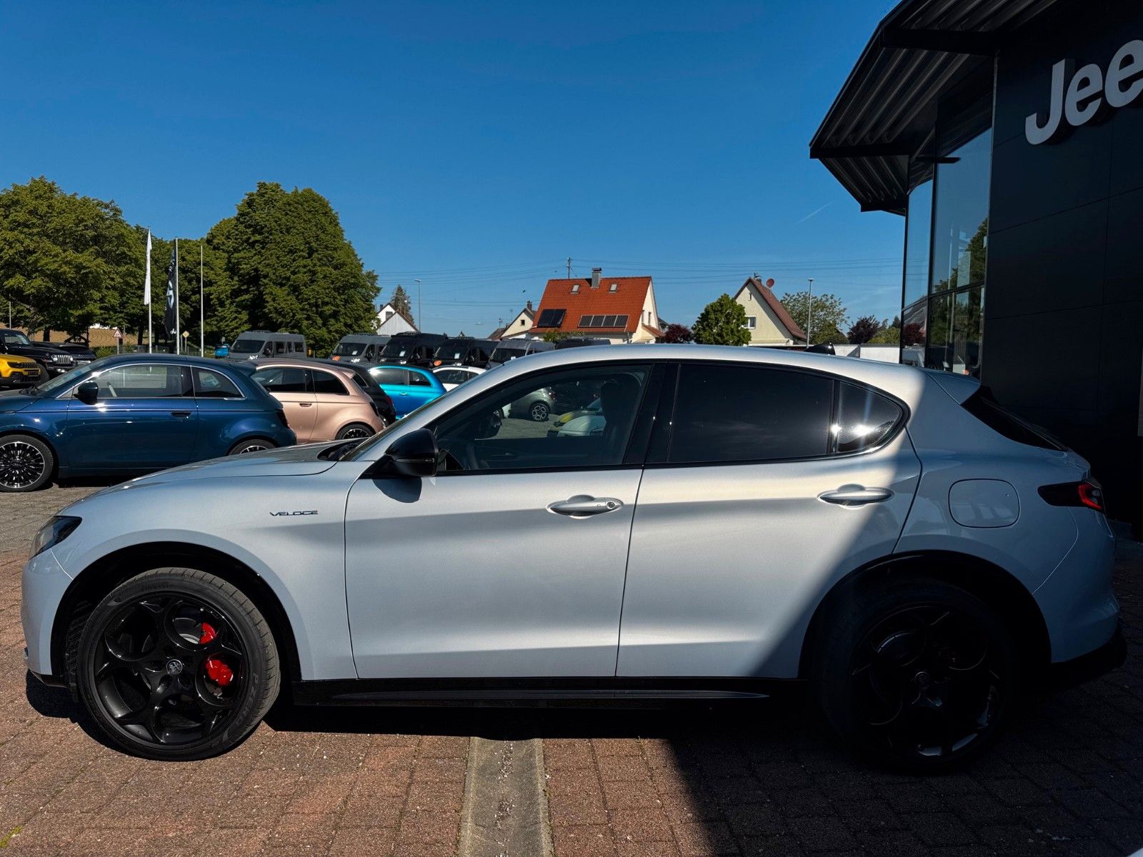 Fahrzeugabbildung Alfa Romeo Stelvio VELOCE 2.2 Diesel 210PS MEMORY HARMAN K