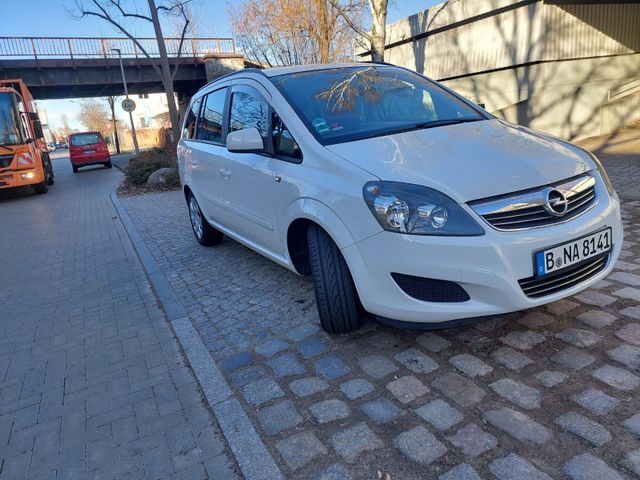 Opel Zafira B Family 1.8Benziner-7xSitzer-AHK-Klima