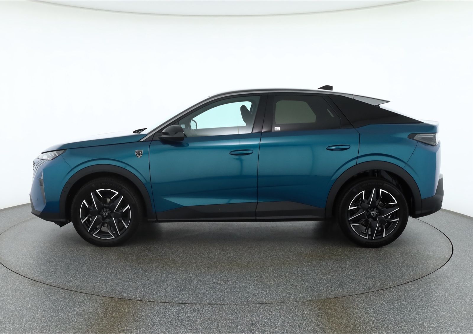 Peugeot 3008 GT 1.2 Hybrid 145 Aut. LED ACC Navi AHK imagem 2