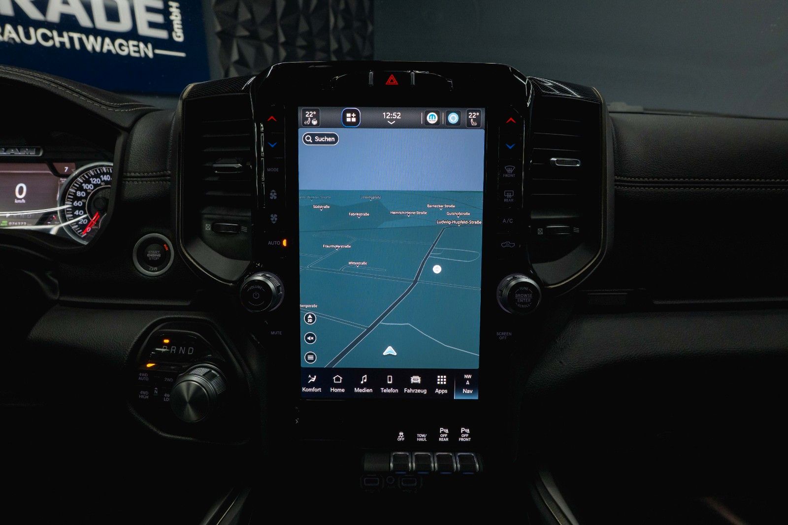 Fahrzeugabbildung Dodge RAM 5.7 V8 HEMI 4x4 OFFROAD Night-Paket *LED*19%