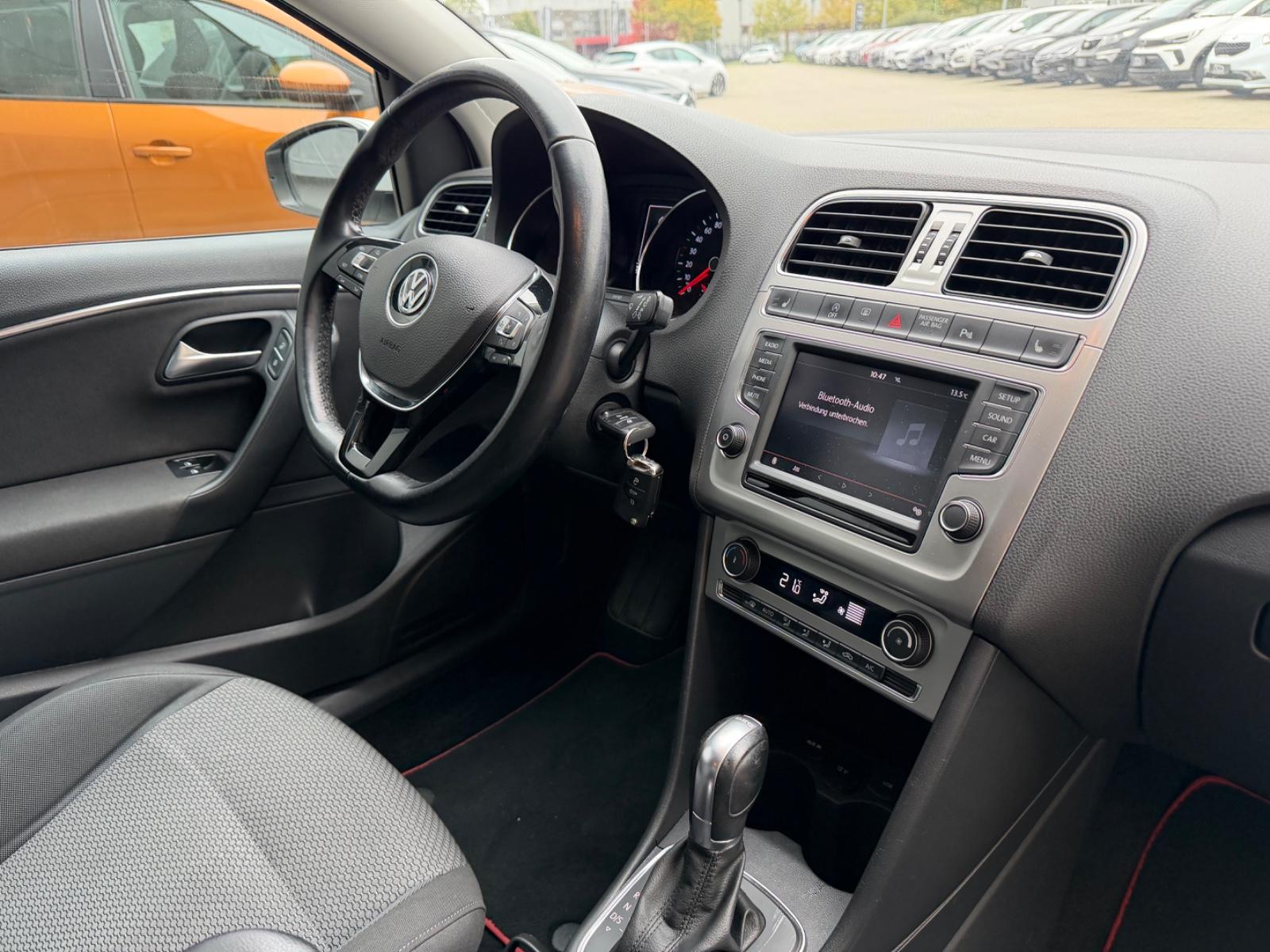 Volkswagen Polo V Highline AUTOMATIK/NAVI/LEDER/SHZ/KLIMAA