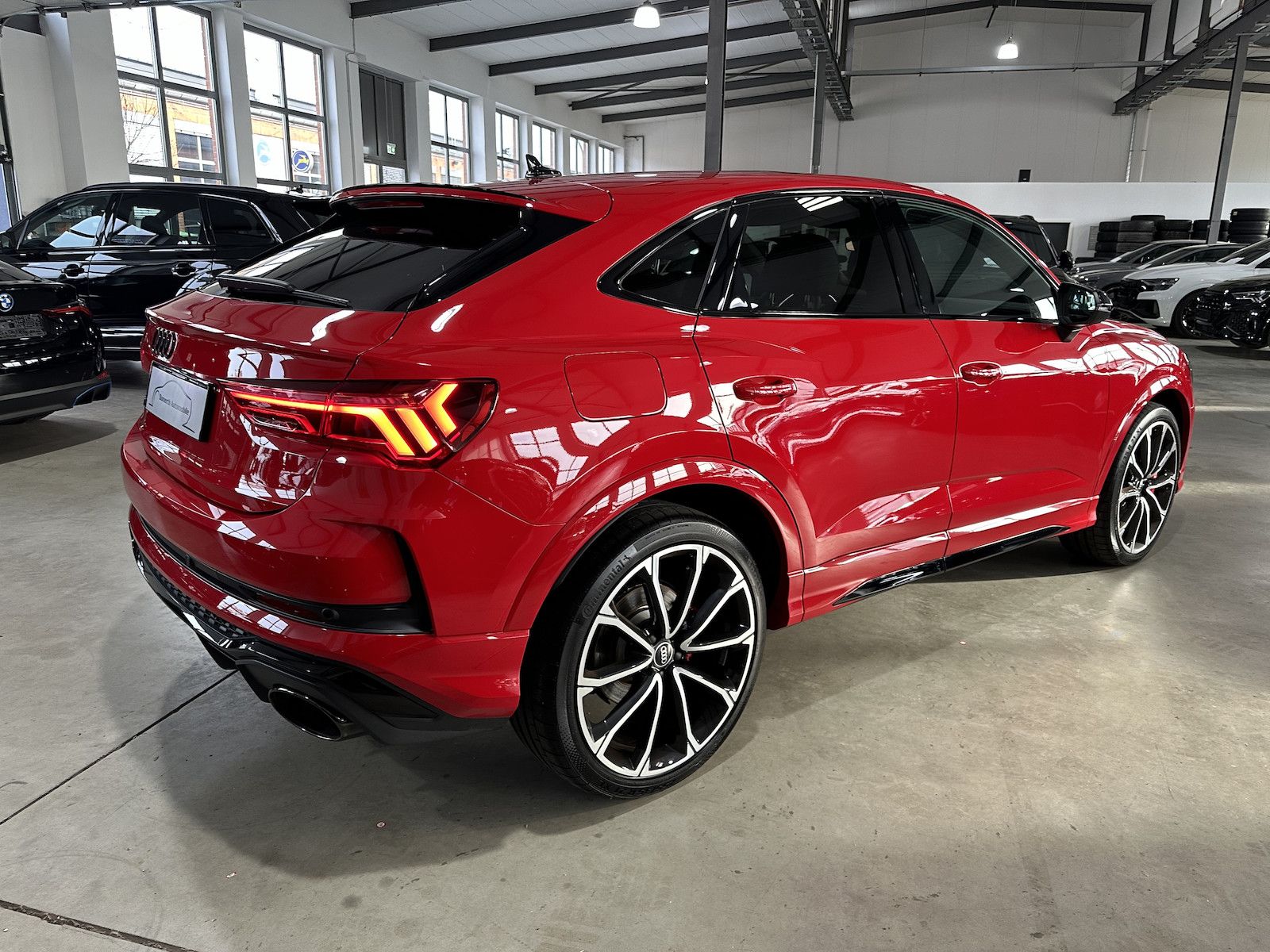 Fahrzeugabbildung Audi RS Q3 Sportback quatt/Matrix/RS-AbGas/Pano/RFK/