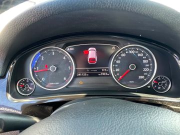 Volkswagen Touareg - 9