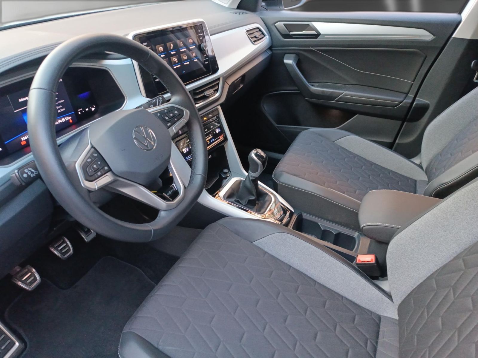 Volkswagen T-Roc - Bild 9