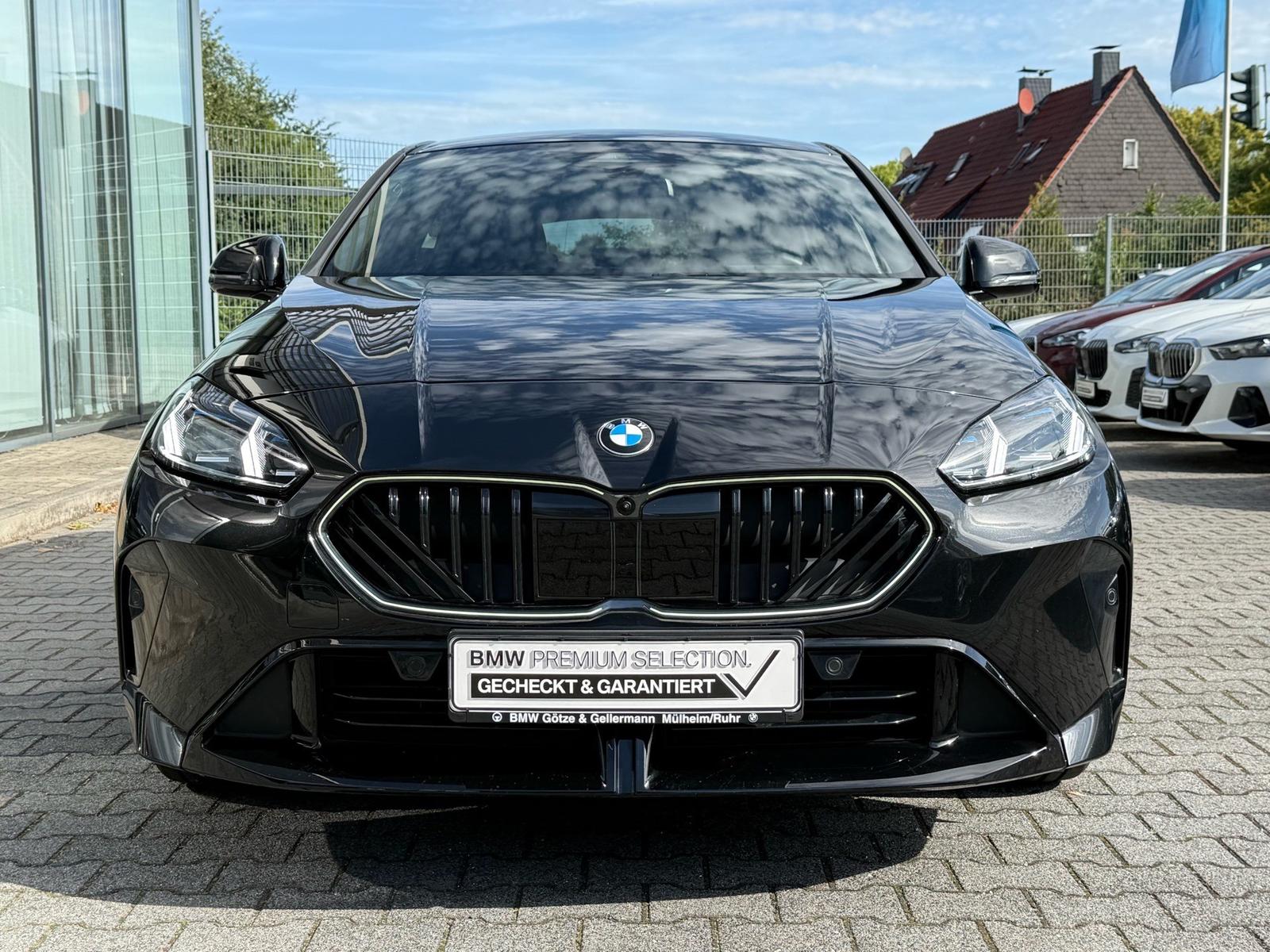 BMW 120d M Sport //HeadUp IconicGlow Stop&Go