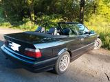 BMW 318i Cabrio, Leder, Klima, Sitzheiz., elekt. Ver - BMW 318