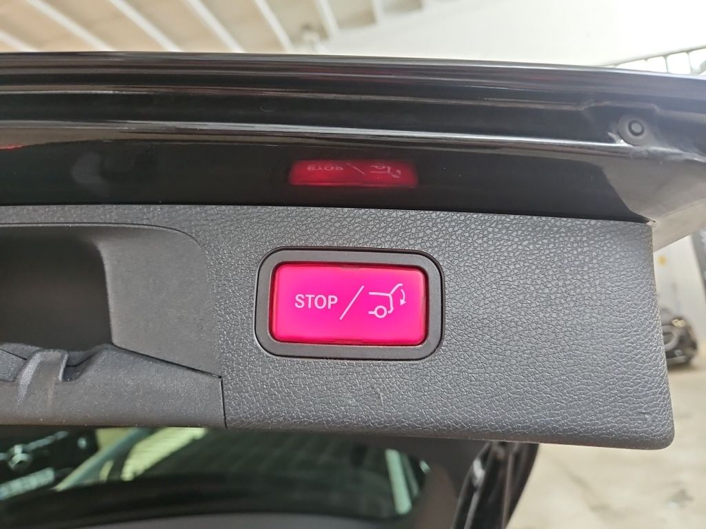 Fahrzeugabbildung Mercedes-Benz E 200 T Avantg. AHK ACC Memory Massage 360° LED