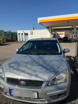 Ford Focus 1,6 Ti-VCT Ghia Ghia - Ford Focus aus 2007: Ghia