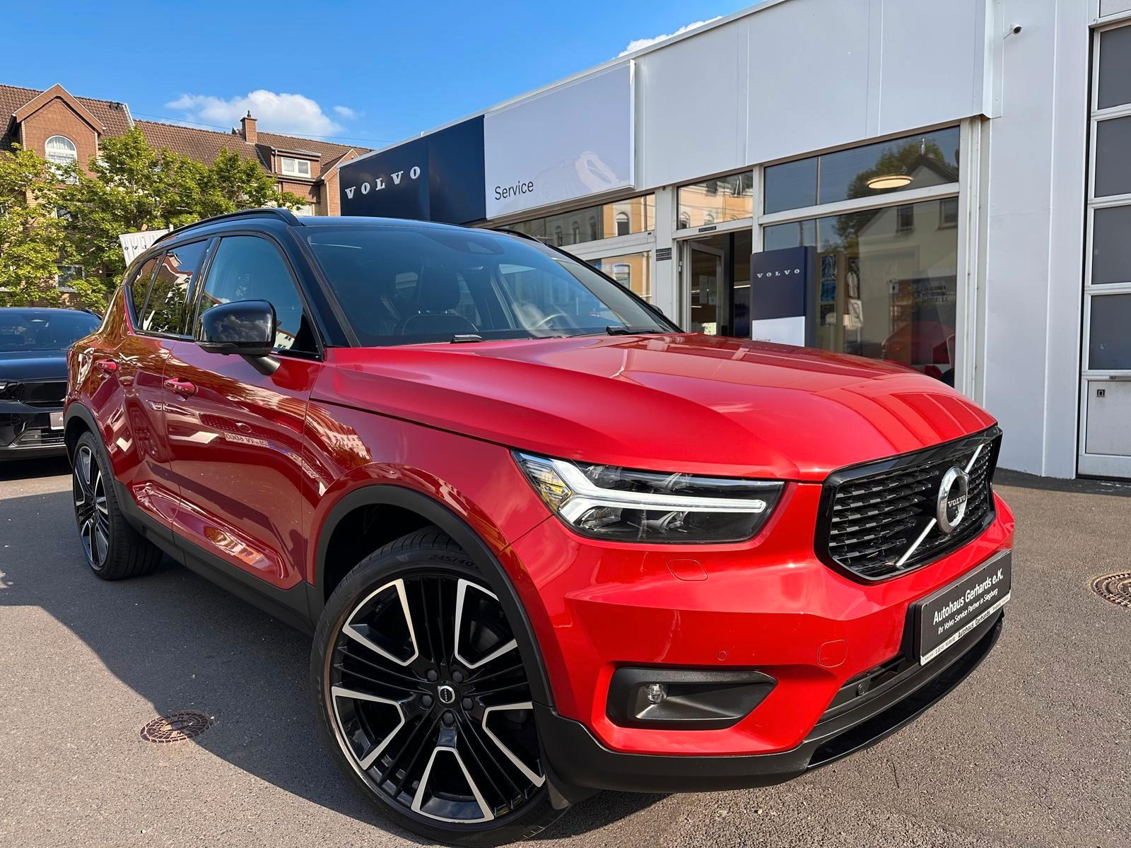 Volvo XC40 D4 AWD R-Design Pano,AHK,360°,BLIS,ACC,21''