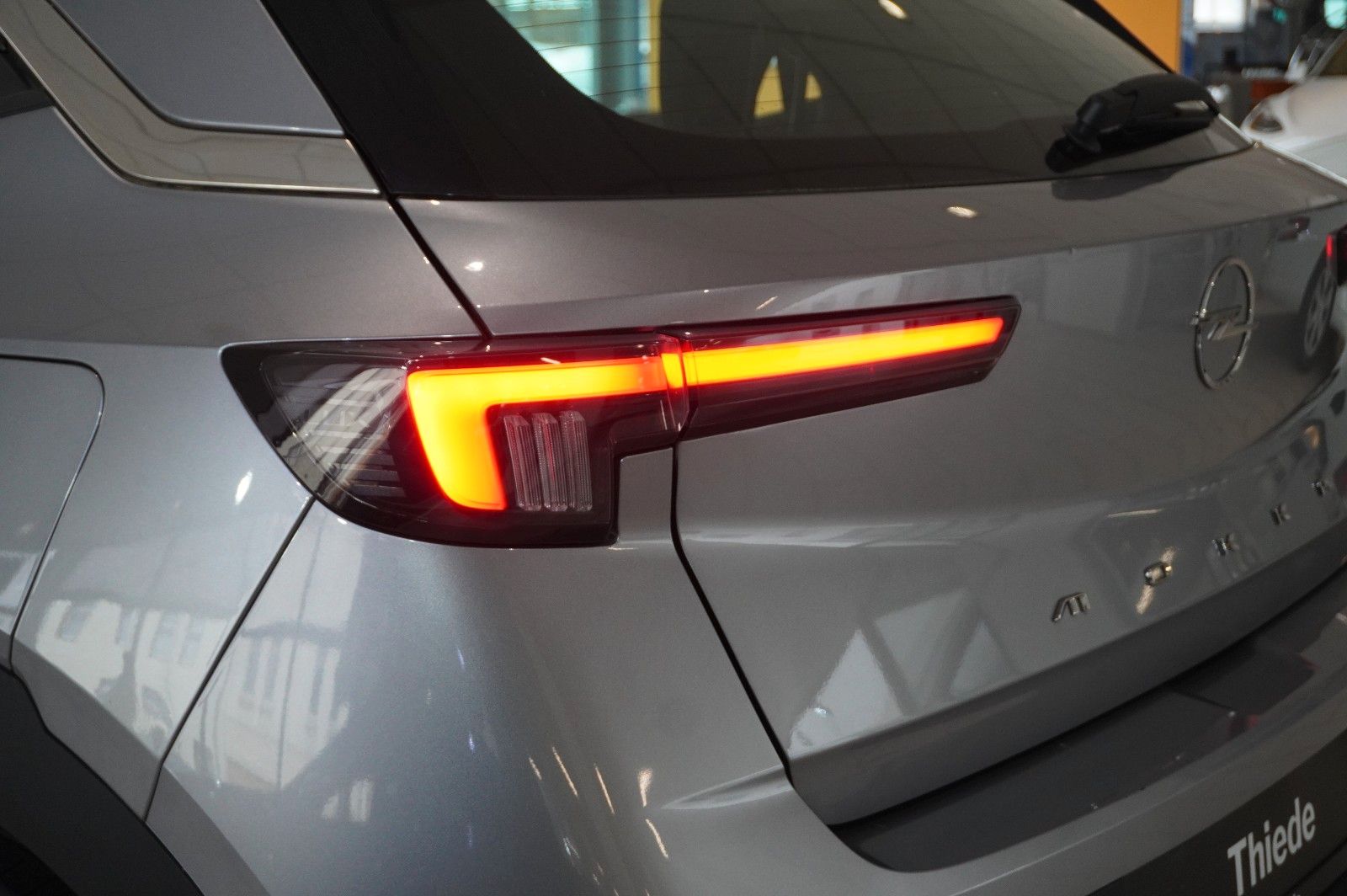 Fahrzeugabbildung Opel Mokka 1.2T ELEGANCE NAVI/LED/KAMERA/SH/SPORT/DAB