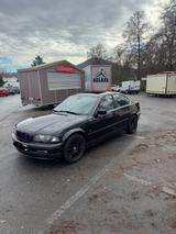 BMW E46 325i  - BMW 325 aus 2000: 325i