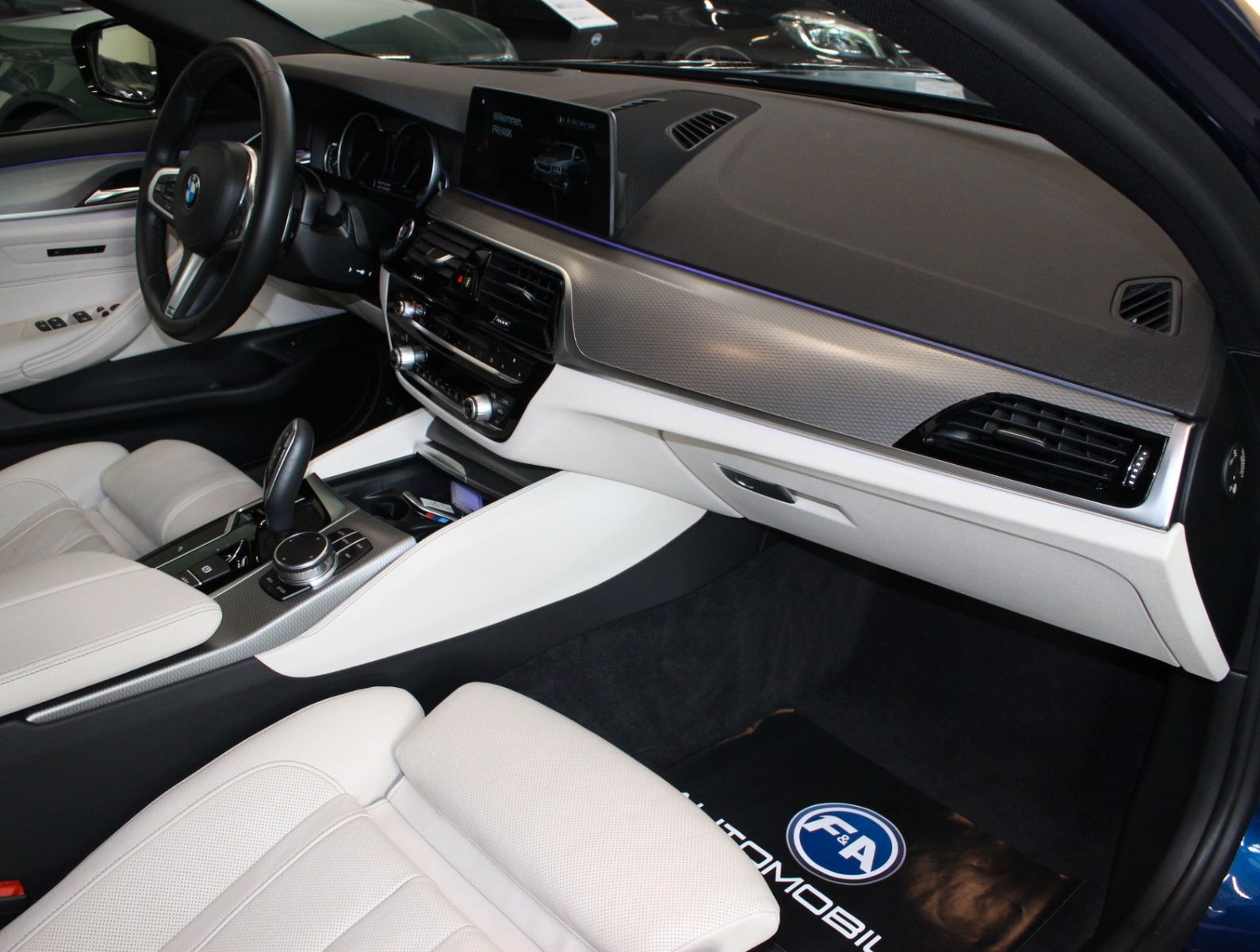 Fahrzeugabbildung BMW 530i  M-Sportpaket*Head-UP*Kamera*2.Hand