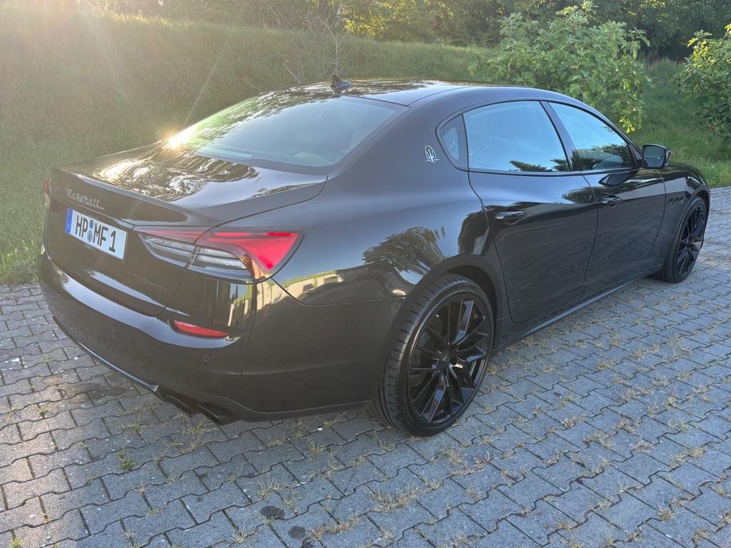 Maserati Quattroporte