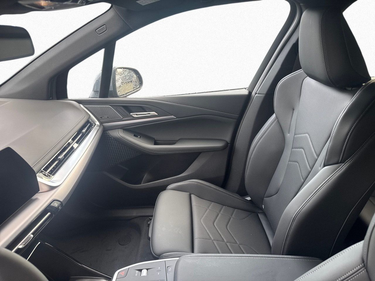 BMW 223 Active Tourer - Bild 12