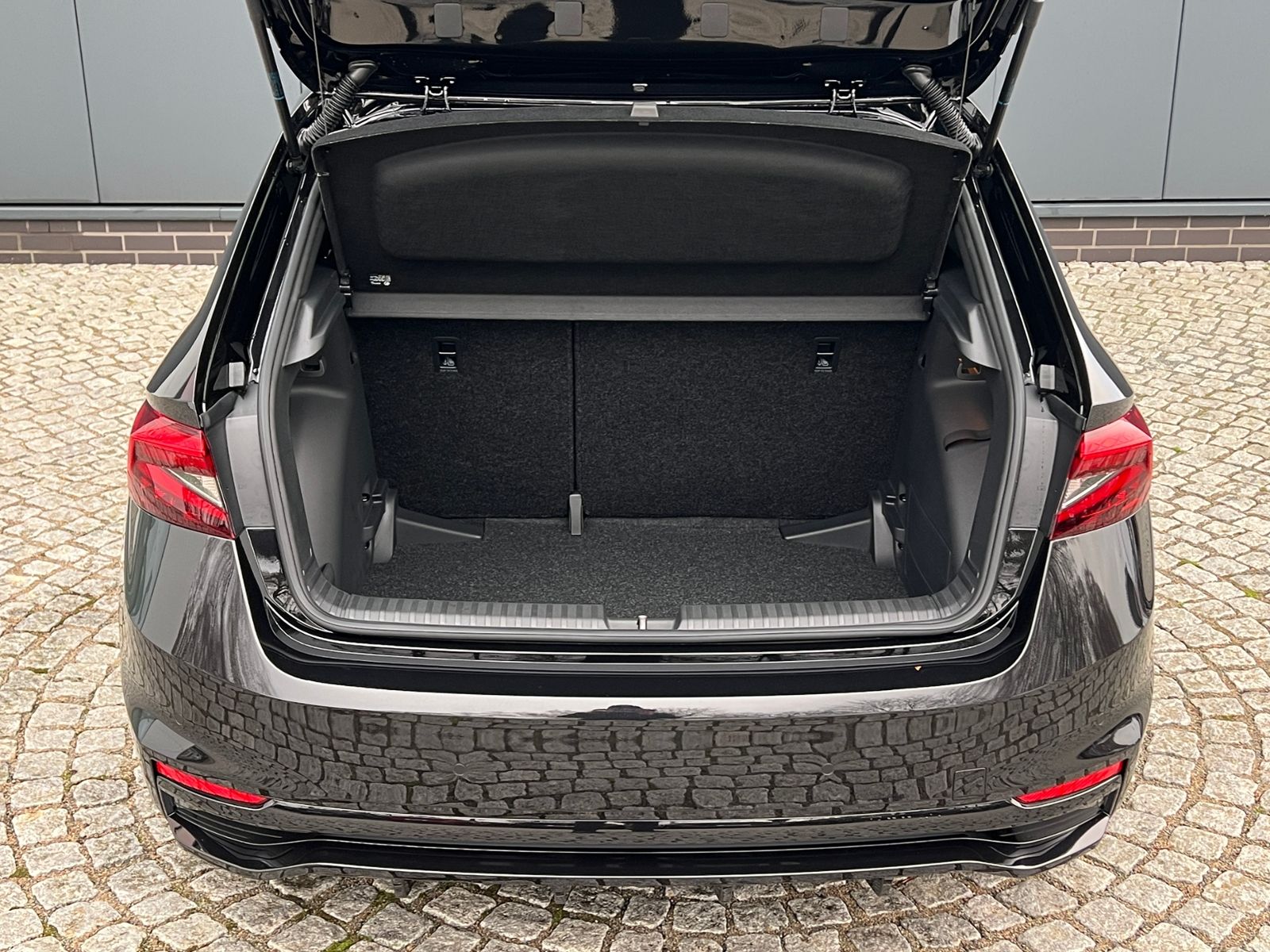 Fahrzeugabbildung SKODA Fabia Monte Carlo 1.5 TSI DSG *LED, ACC, SmartLi